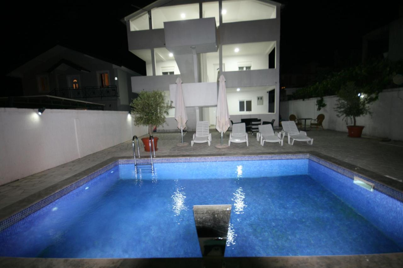 Apartmani Srdanovic Tivat Exterior foto