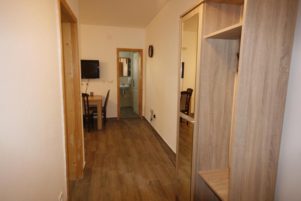 Apartmani Srdanovic Tivat Exterior foto