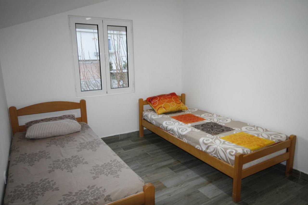 Apartmani Srdanovic Tivat Exterior foto