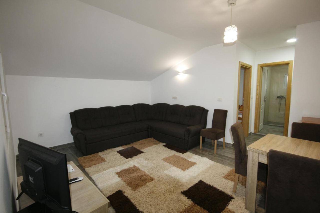 Apartmani Srdanovic Tivat Exterior foto